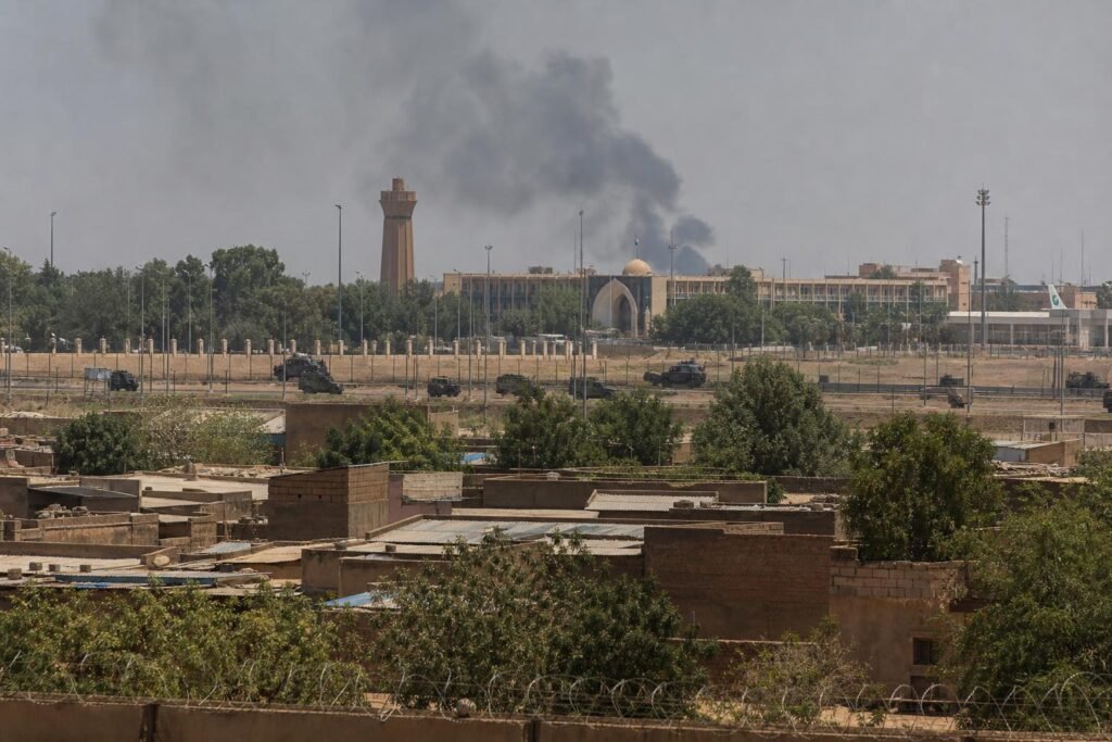 Biztonsági művelet és füst Niamey egyik kormányzati negyedének közelében