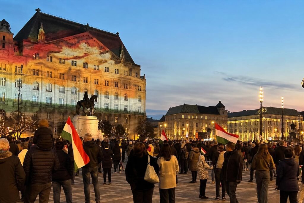 Október 23-i megemlékezés és fényfestés Budapesten
