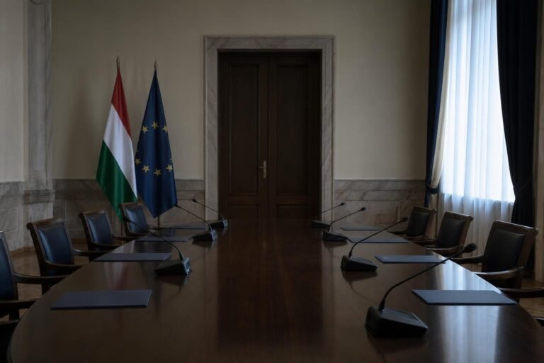 Nem adja ki a kormányülések összefoglalóit a Miniszterelnökség